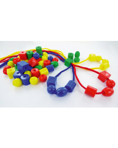 650 perles plastiques 13mm formes et coloris assortis